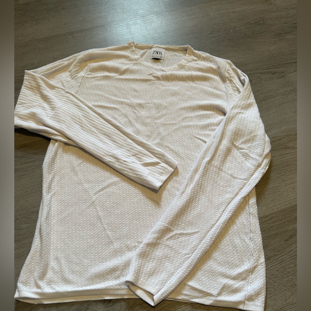Women’s long sleeve top